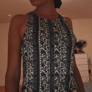 Floral cropped tank top